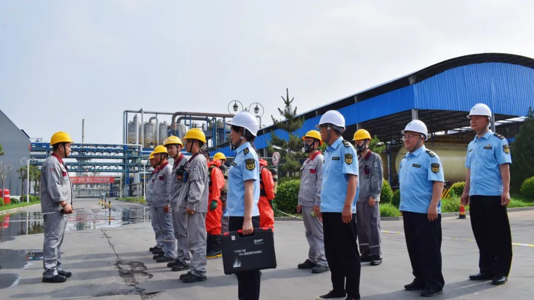 演“真”练“实”，乐玩体育平台官方网站_乐玩(中国)集团开展氯甲烷泄漏事故应急演练