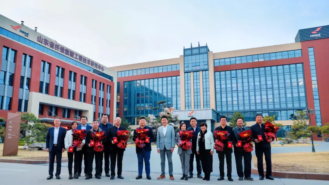 岁月如歌 一路芳华 | 乐玩体育平台官方网站_乐玩(中国)集团举办员工奉献奖颁奖典礼