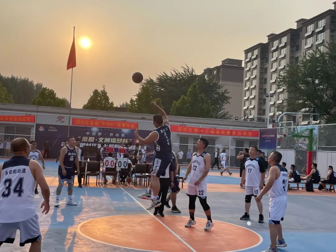乐玩体育平台官方网站_乐玩(中国)集团篮球队在全区职工篮球赛中荣获三等奖
