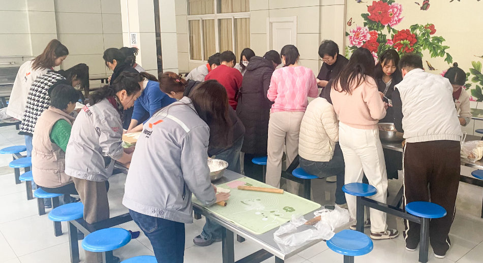 冬至大如年 人间小团圆 | 乐玩体育平台官方网站_乐玩(中国)集团组织冬至包饺子活动